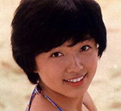 若い榊原郁恵-6